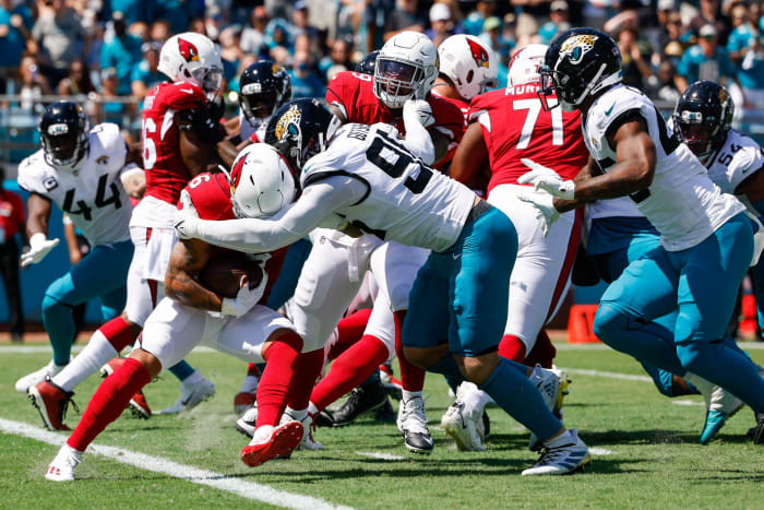 The Jaguars hold the Cardinals to a three-and-out near their own endzone. Mandatory Credit: Nathan Ray Seebeck-USA TODAY Sports